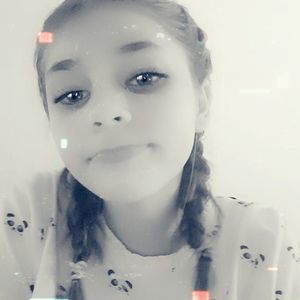 Meet your Posher, Tiara